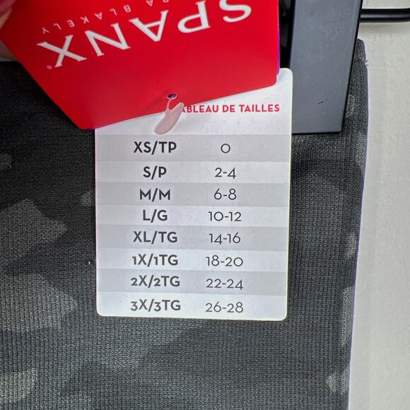 SPANX NEW w/ Tags Look at Me Now Cropped Seamless Leggings Sage Camo Small - Picture 5 of 9